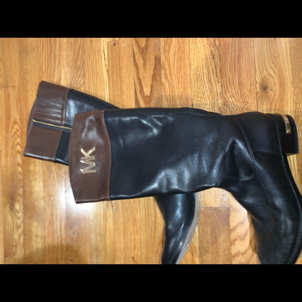 Michael Kors Boots🖤🤎